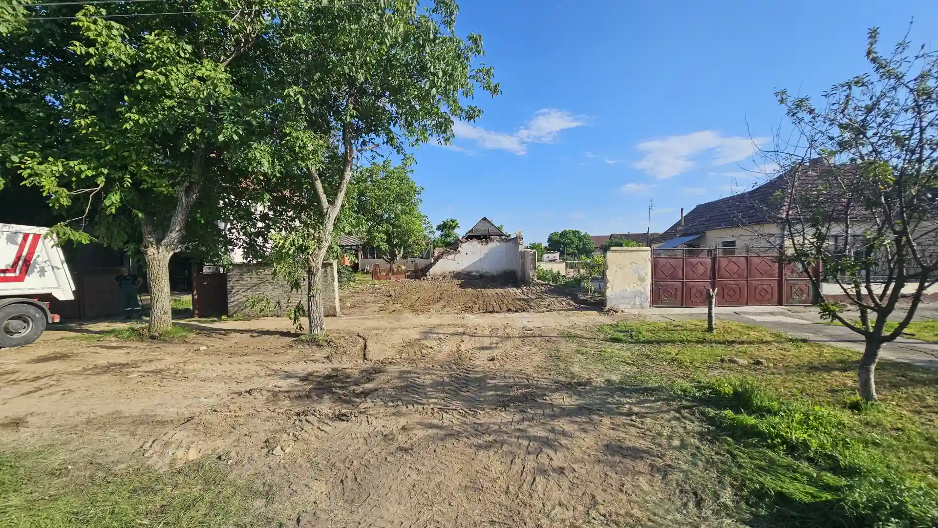 rusenje-objekata-bagerom-zrenjanin-023